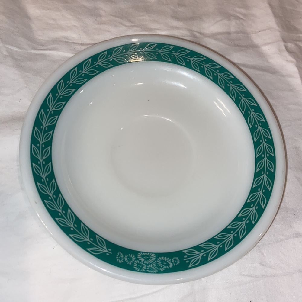 Pyrex By Corning Tableware Vintage Turquoise Laurel Leaf Band Saucer